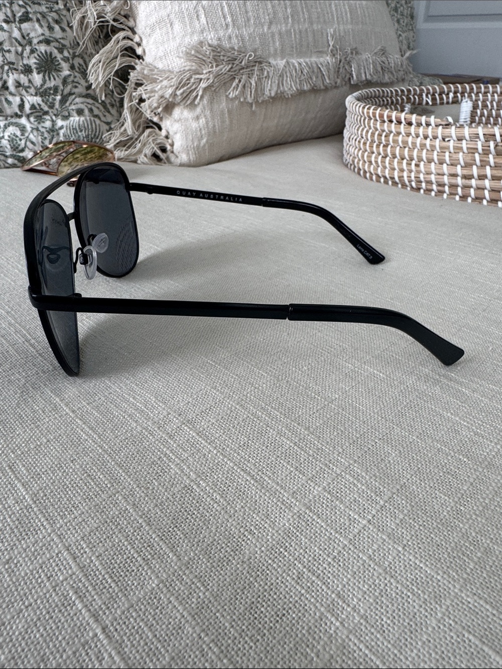 Quay Australia Black Aviator Sunglasses - Picture 3 of 4